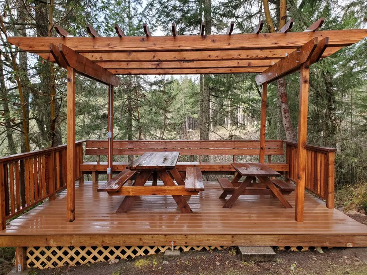 Pergola — after pressure washing